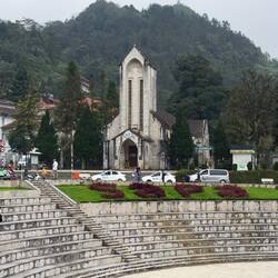 Die Kirche stammt aus den französischen Kolonialzeiten