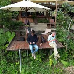 Was für ein schönes Café/Restaurant/Homestay in diesem sensationellen Tal inmitten der Reisfelder!