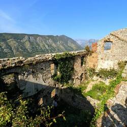 Ruine auf der Spitze