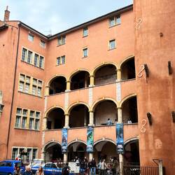The building that houses the museum over about 6 floors