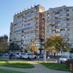 Weiter durch die Großstadt zur Wäscherei