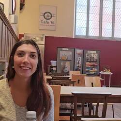 Café 16 tenu par d'anciens détenus en voie de reinsertion dans le presbytère de la cathédrale !