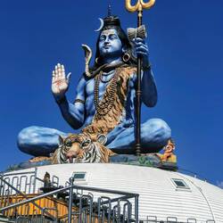 Ganesha umkreist Shiva