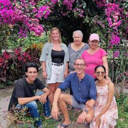 Jefferson, Laura, Maria-Elena, Carmen, Vívian und ich