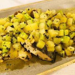 Branzino mit viel Gemüse (war genau richtig nach den vielen Nuseln der letzten Tage)