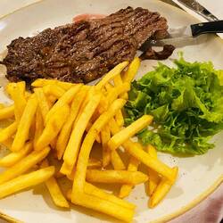Entrecôte mit Pommes
