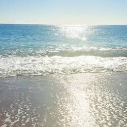 Morgens halb 10 am Meer