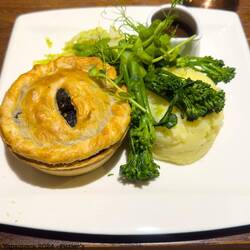 Ragoût de bœuf et boudin noir