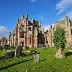 Abbaye cistercienne de Melrose, une des plus puissantes de l'Europe médiévale grâce à la laine
