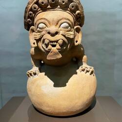Pre-Columbian art piece