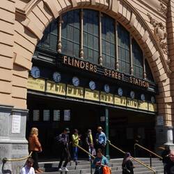 Die Uhren sind älter als der Bahnhof selbst