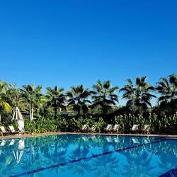 Morgens halb 10 am Relaxpool und wieder sind wir allein.