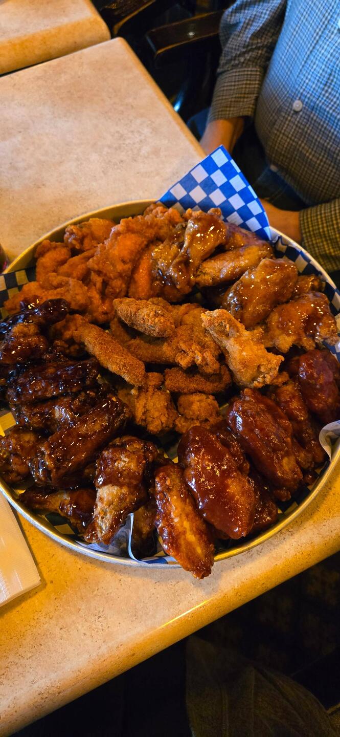 Great wings with John at the Arms in PoCo