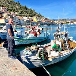 Die Fischer kommen in den Hafen zurück