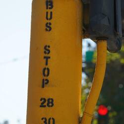 Bushaltestellen sind Teilweise echt schwer zu finden. Ob dann auch wirklich ein Bus kommt???