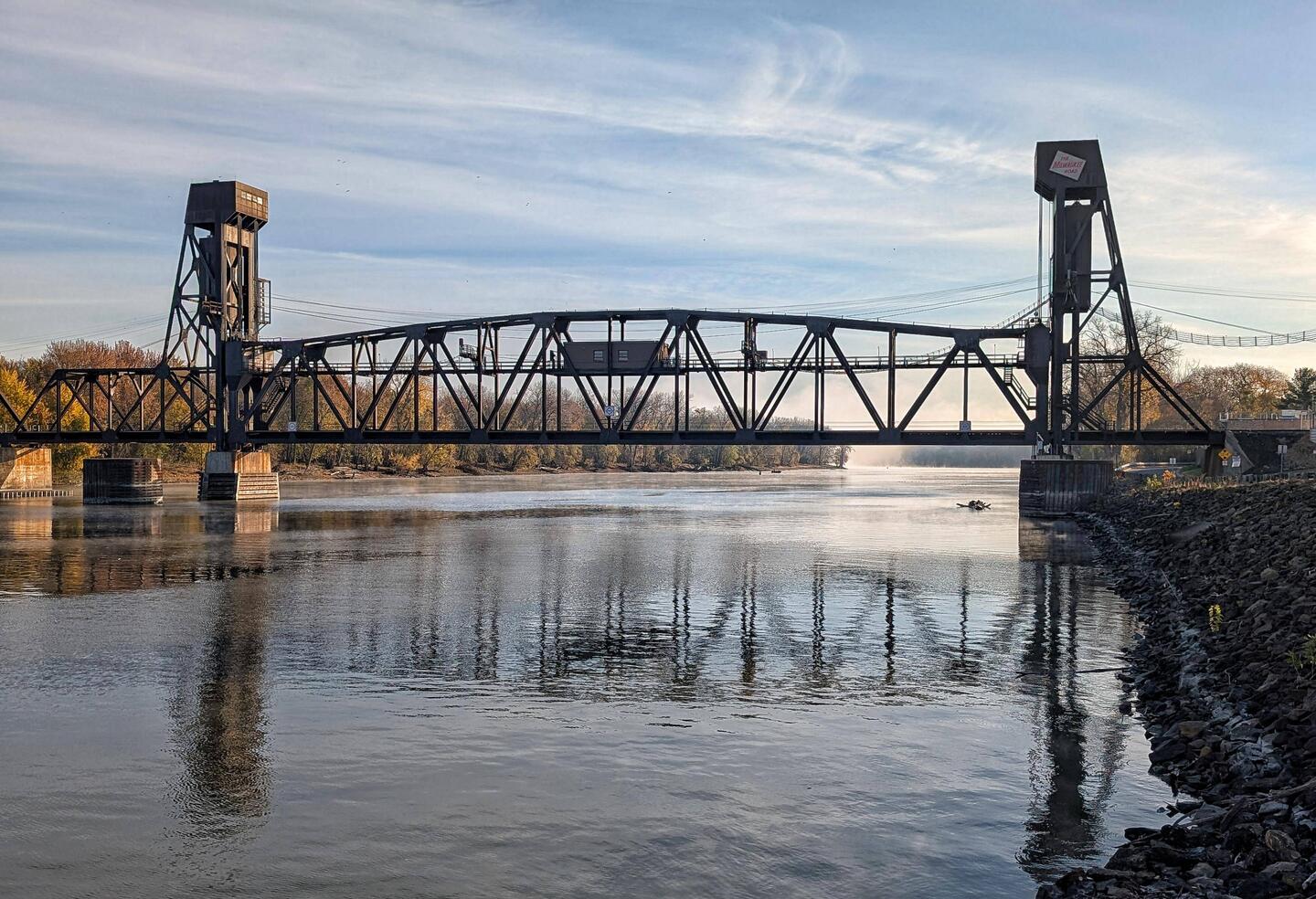 Rail bridge