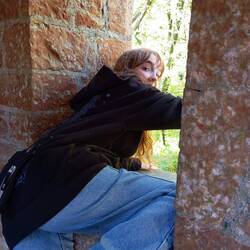 Haha wouldn't it be funny if i climbed out