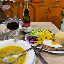 Many restaurants offer a pilgrim's menu like this one. Cost: €12.50 with wine.