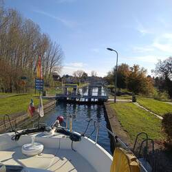 In der Schleuse sieht man schon die nächste Schleuse...