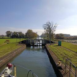 Schleuse Nr 45 - noch vier Schleusen....