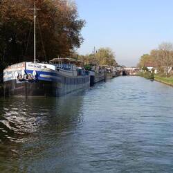 große Boote bei Vendenheim