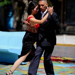 Street Tango, ok for the tourists... :)