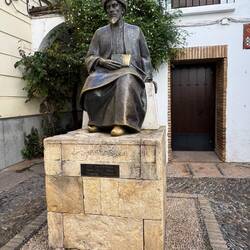 Estatua de Maimónides (Córdoba)