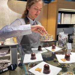 Delicious Flodebolle and an amber chocolate