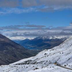 Blick auf Queenstown mit Flughafen