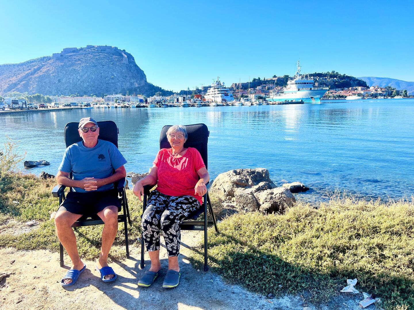 Morgensonne am Hafen von Nafplio