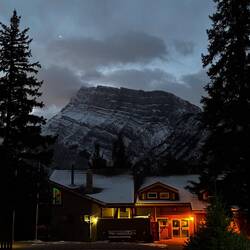 HI Banff - Hostel