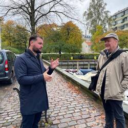Simon giving us a Danish history lesson