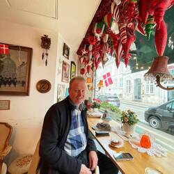 Mormor - cute cafe with great Christmas decorations