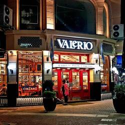 Midnight scene, the restaurants are still open.