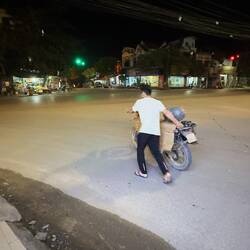 Der andere wir hier abgestellt und von den Busfahrern morgen abgeholt