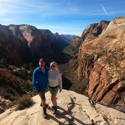 Wir beide vorm Zion Canyon