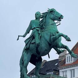 The founder of Copenhagen, Bishop Absalon and brother of King Valdemar I