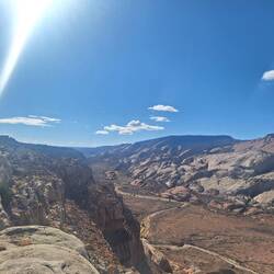 Blick in den Glen Canyon mit Wolke ganz am Rand