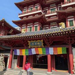 Buddha Tooth Relic Temple