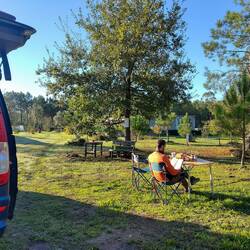 Frühstück im Garten unserer Gastgeber