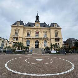 Hotel de Ville (city hall)