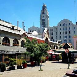 Mercado del puerto, old town.
