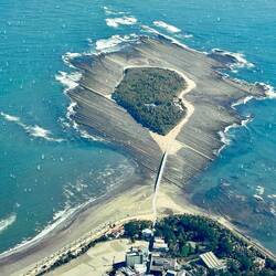 Bird's eye view of the island showing surrounding "Devils Washboards".