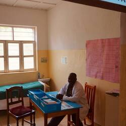 Hier befindet sich die HIV Sprechstunde. Sehr wichtig in Tansania !