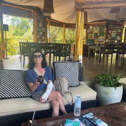 Willkommens-Cocktail in der Kokosnuss