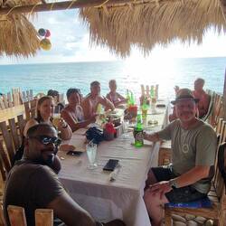 Warten auf das Abendessen zum Sonnenuntergang