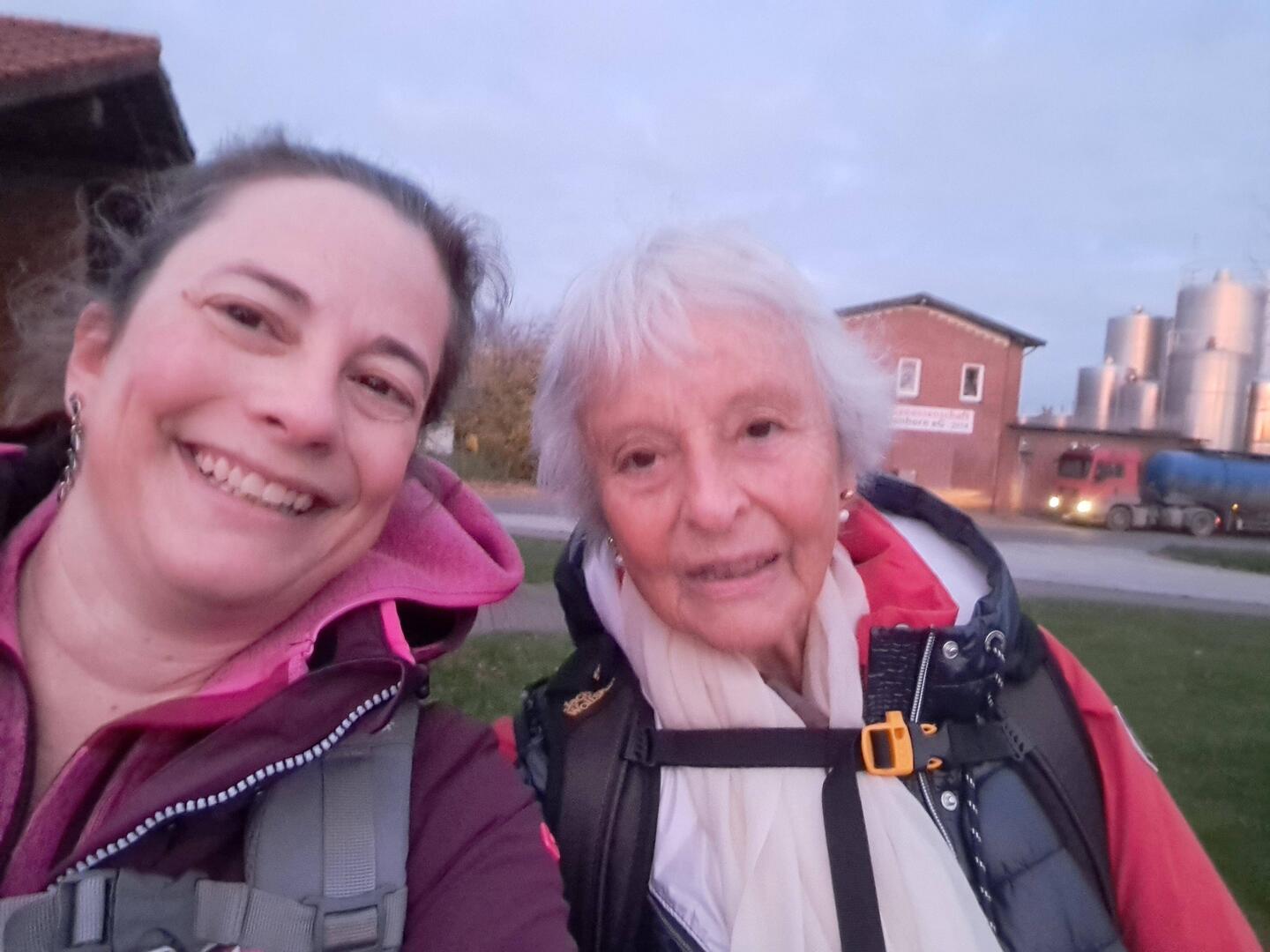 Mit Mama im Handgepäck ab nach Hamburg