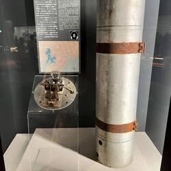 Sensoren, die mit der Atombombe abgeworfen wurden, um Messungen durchzuführen