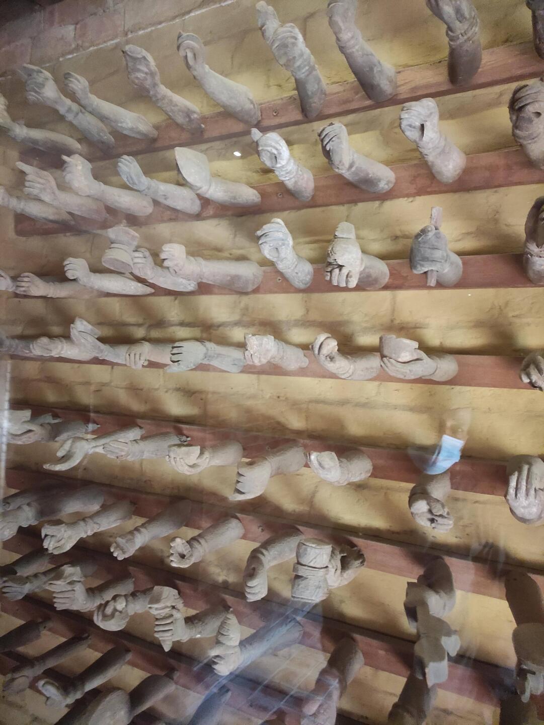 Handhaltungen - Mudras