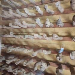 Handhaltungen - Mudras
